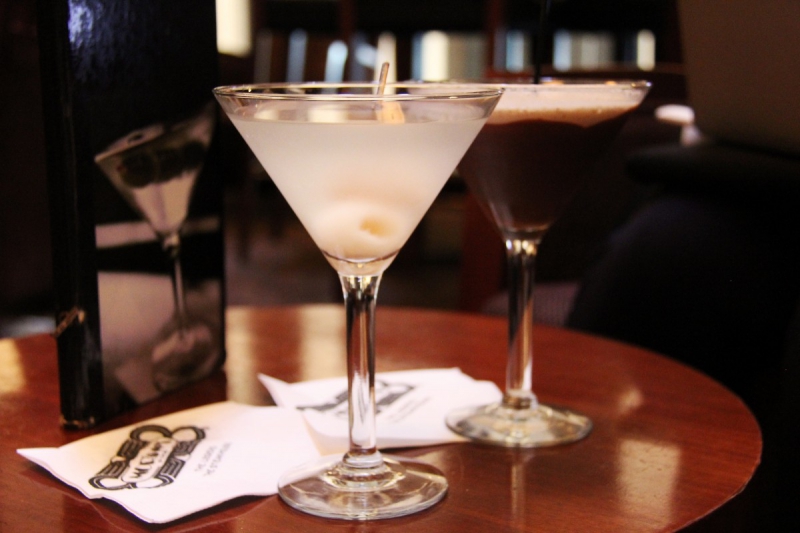 brasserie-LES SALLES SUR VERDON-min_martini_bar_lychee_chocolate_alcohol_liquor_happy_hour_happy-910161